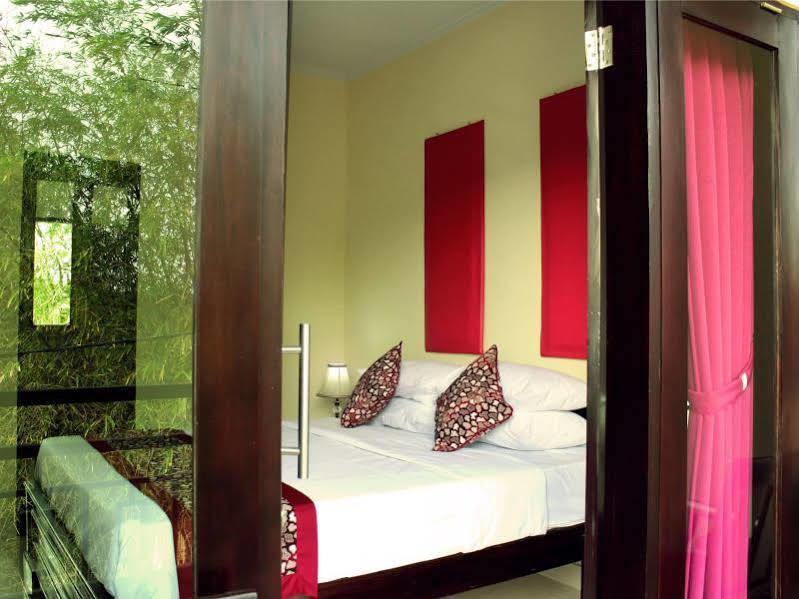 Ramantika Bali House Hotel จิมบาราน ภายนอก รูปภาพ