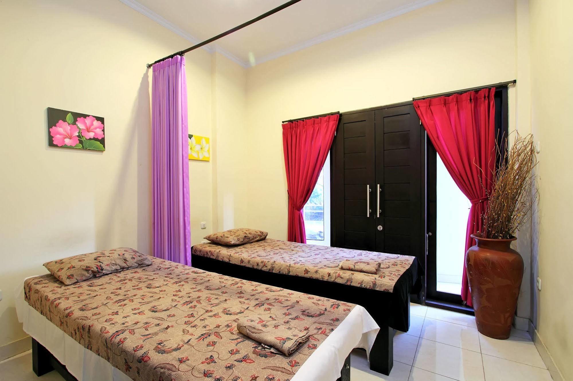 Ramantika Bali House Hotel จิมบาราน ภายนอก รูปภาพ