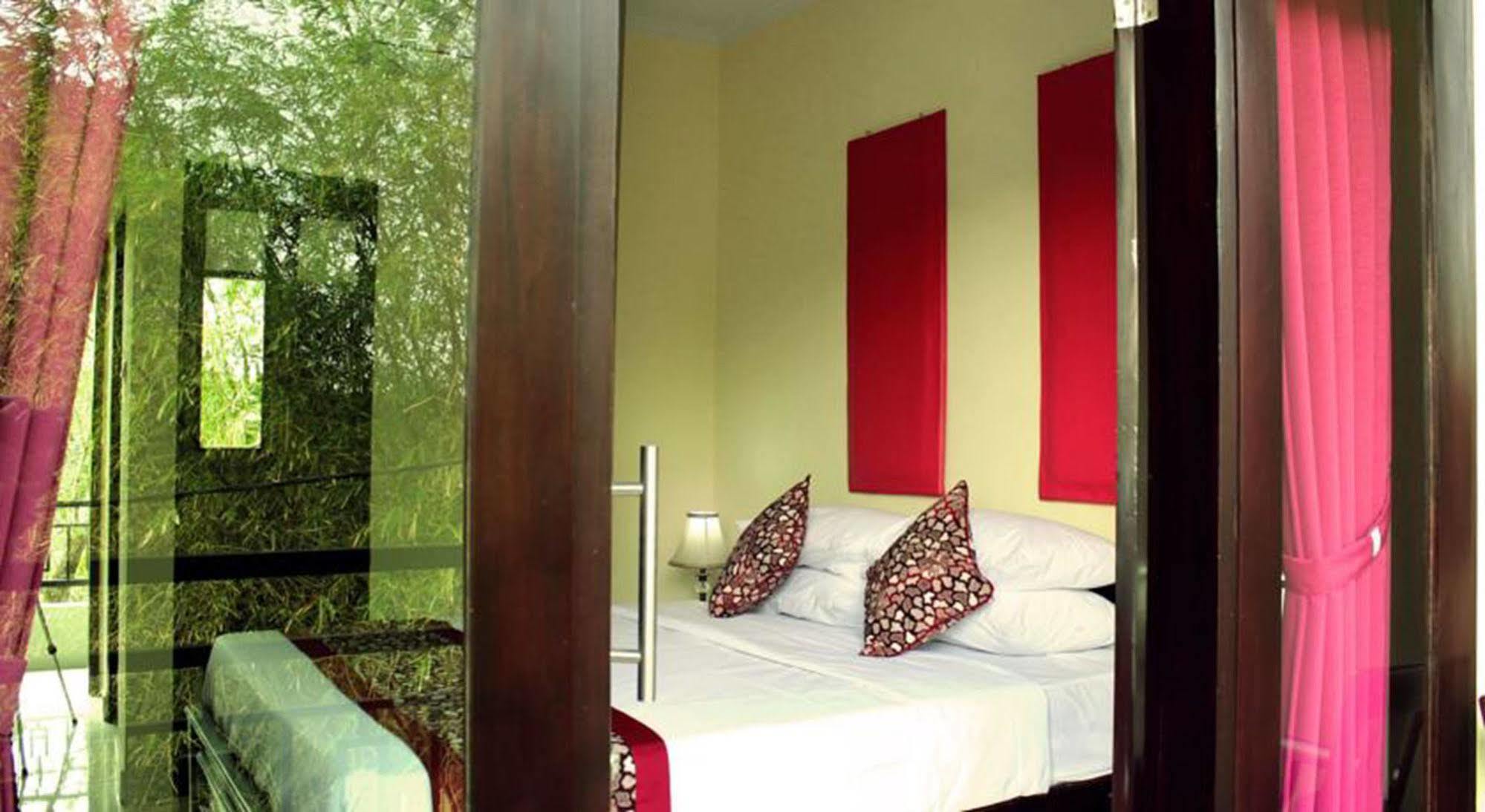 Ramantika Bali House Hotel จิมบาราน ภายนอก รูปภาพ